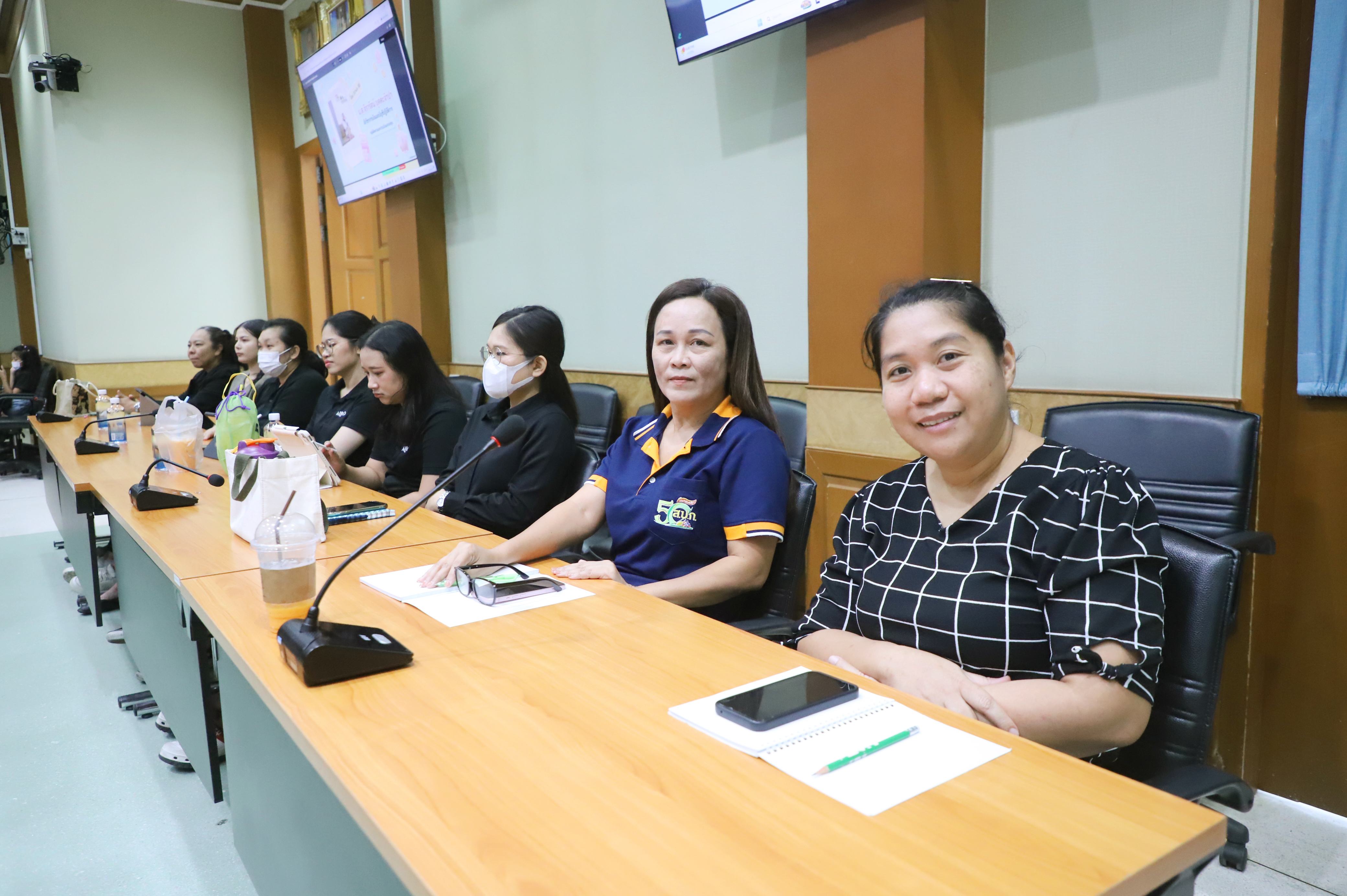 title - สำนักบริหารกองทุน (สบท.)  จัดการประชุมภายใน เพื่อติดตามเร่งรัดการดำเนินงานตามกรอบหน้าที่และตัวชี้วัด